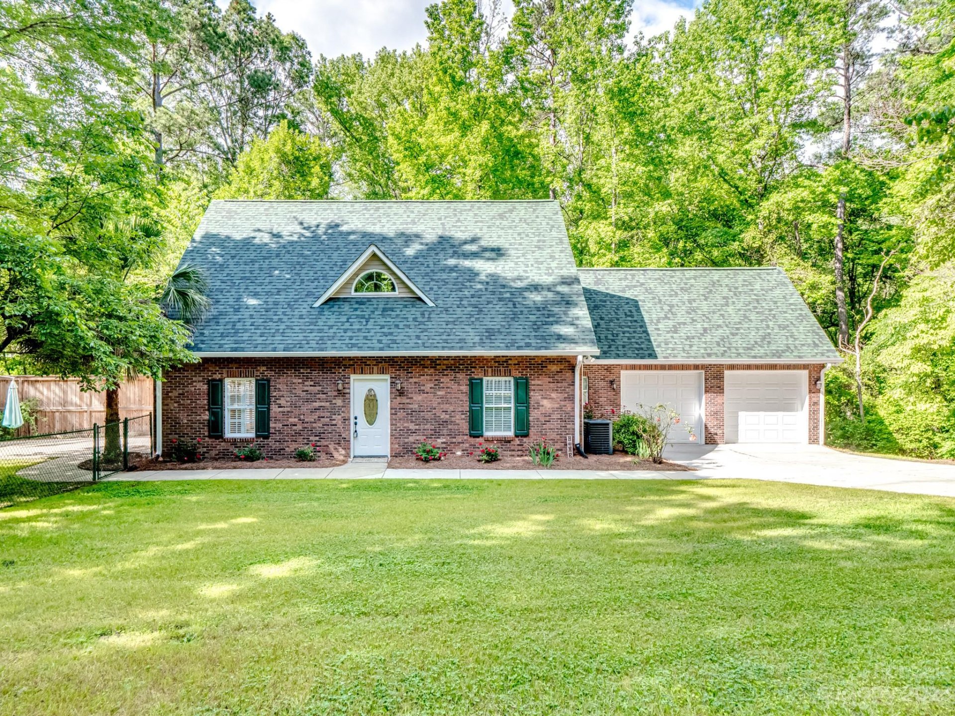 2291 Sunnyside Drive