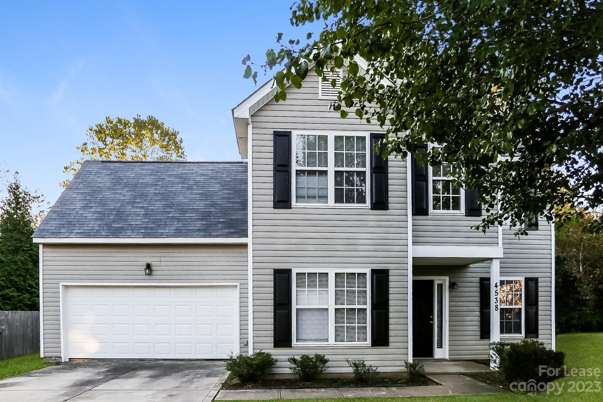 Property image 1 at 4538 Fox Thorne Drive, Charlotte, NC 28216