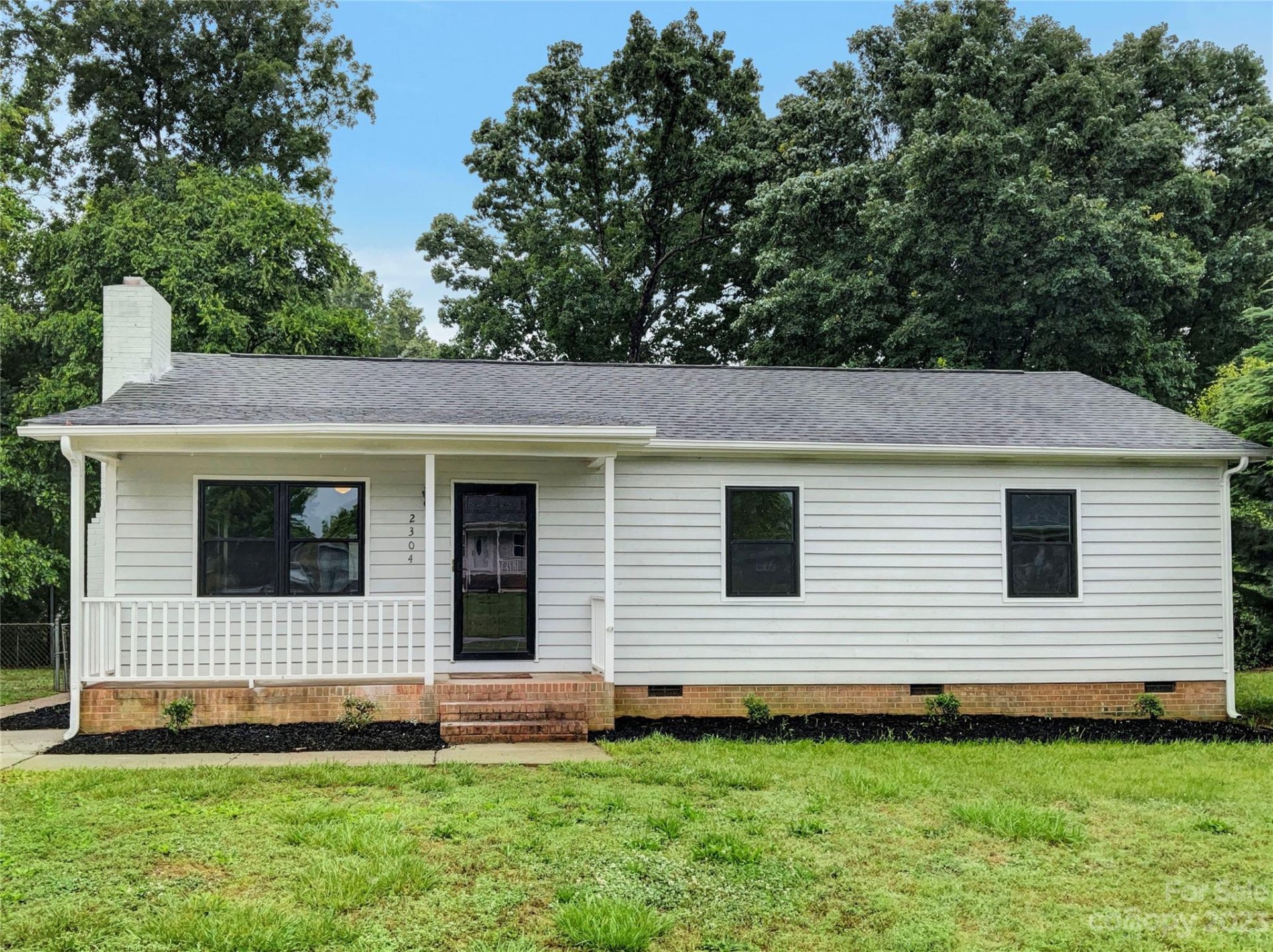 2304 Woodfield Circle