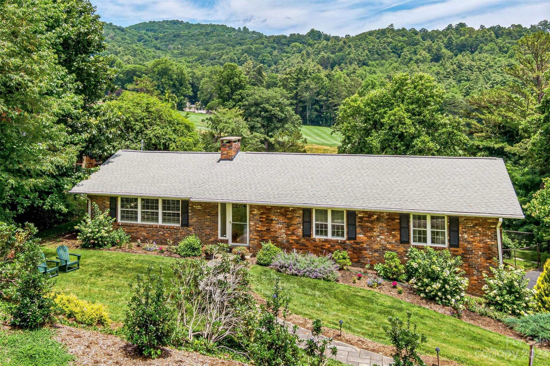 Property image 1 at 41 Robinhood Road, Asheville, NC 28804