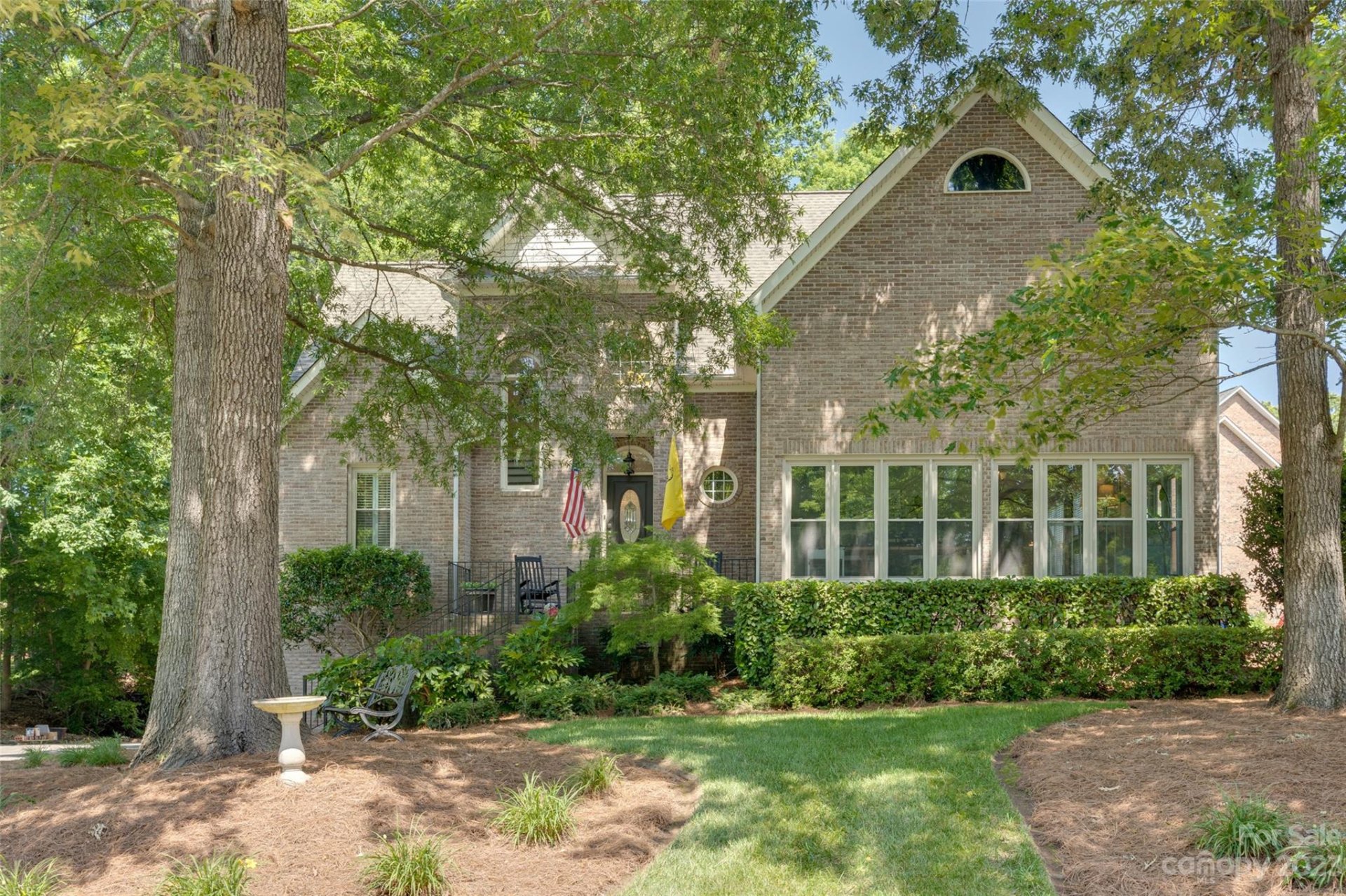 986 South Bank Drive