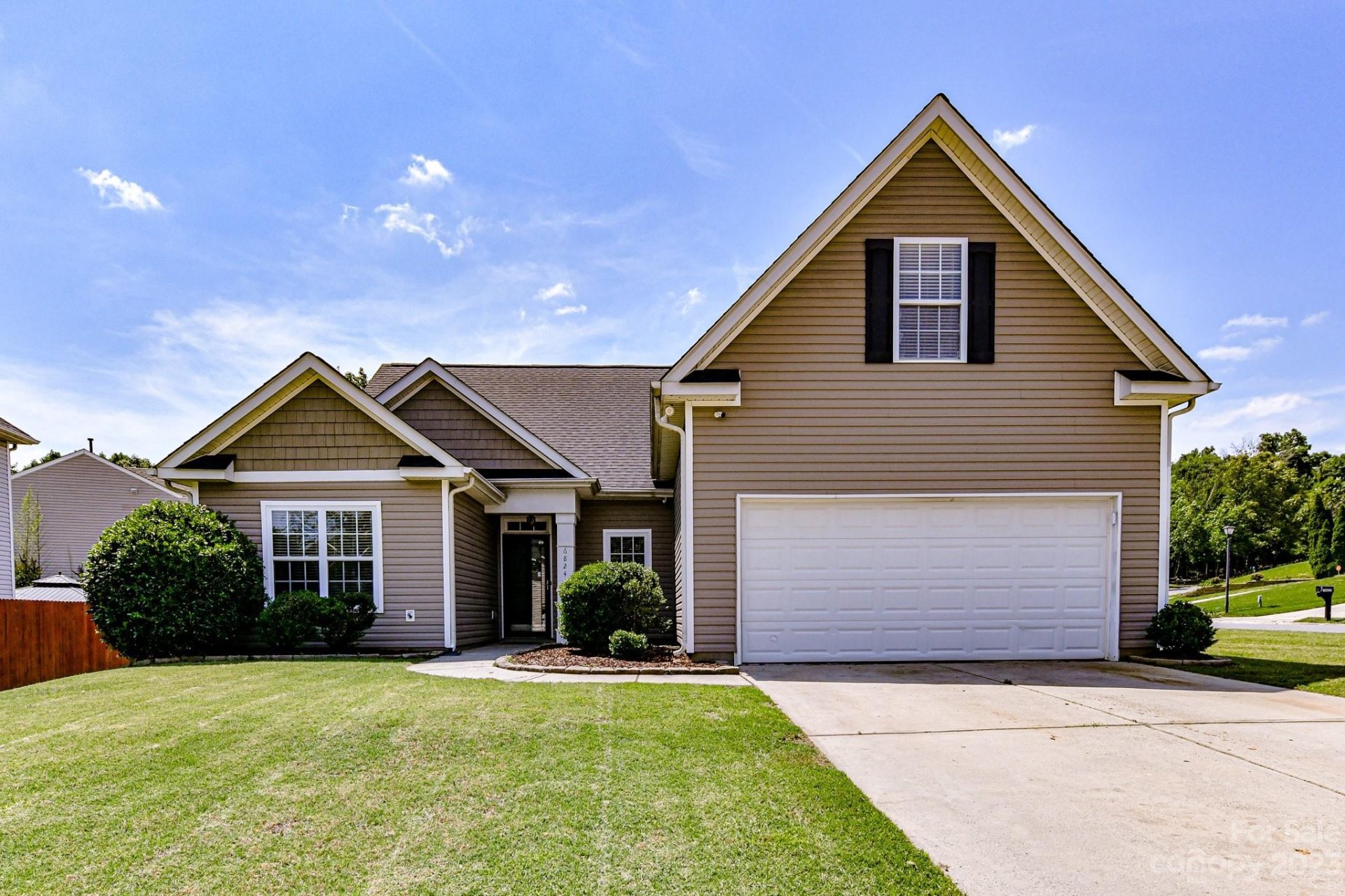 Property image 1 at 6824 Fortescue Drive, Charlotte, NC 28213