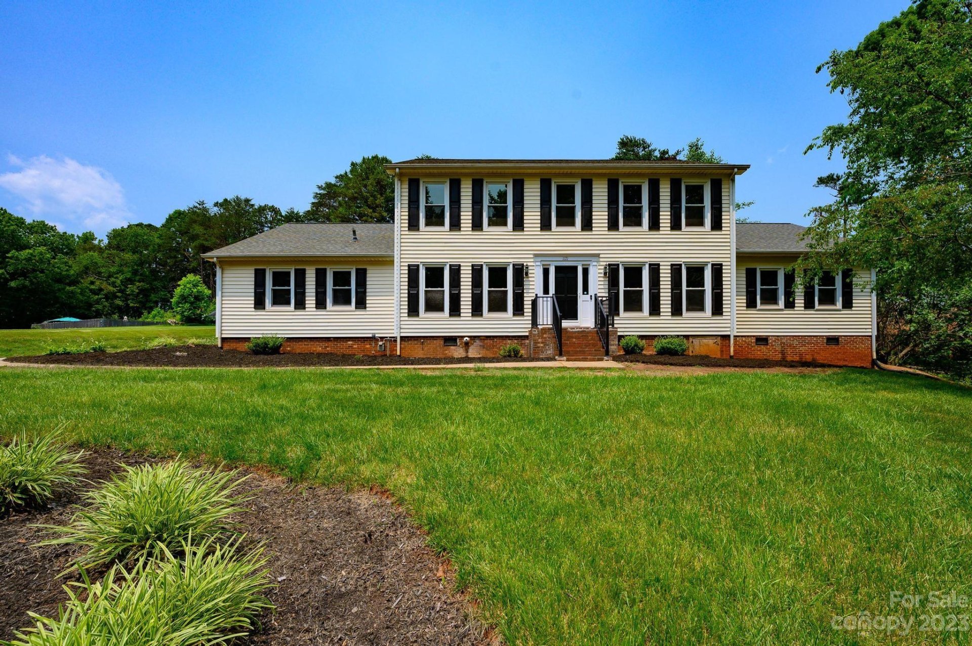 1171 37th Avenue Drive