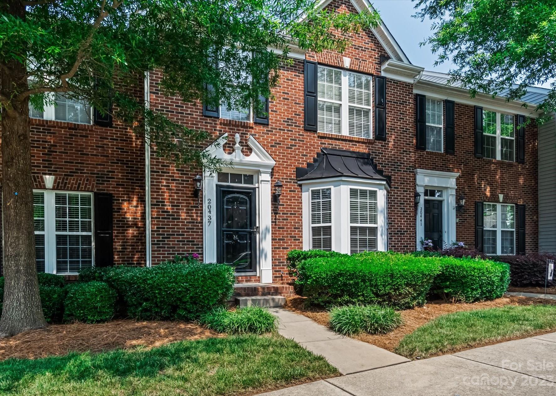 20437 Harbor View Drive