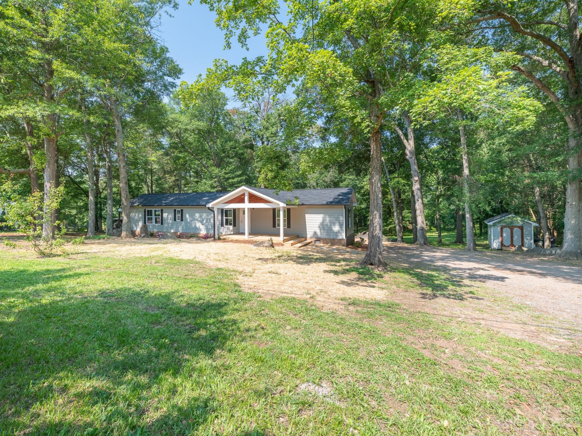 Property image 1 at 4206 Pebblebrook Circle, Concord, NC 28027