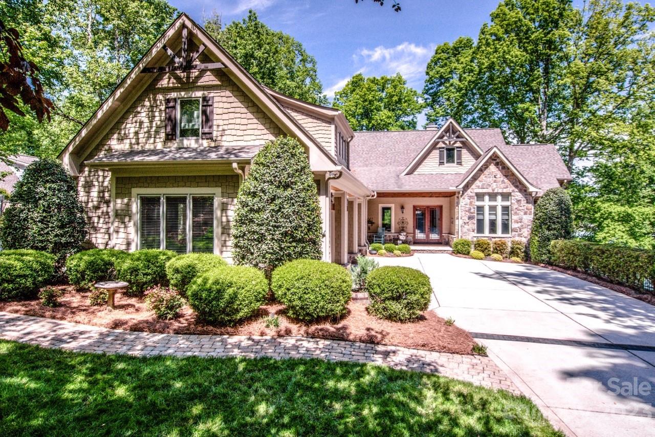 Property image 1 at 160 Eagle Chase Lane, Troutman, NC 28166