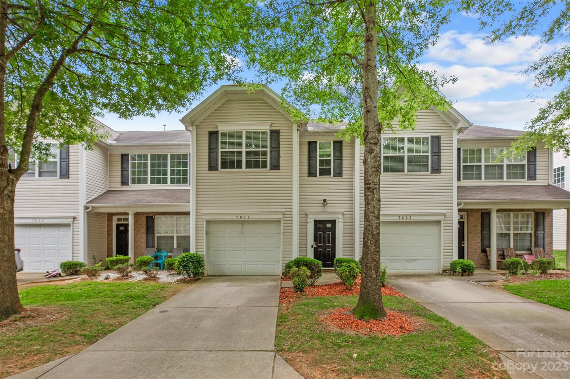 Property image 1 at 7616 Abigail Glen Drive, Charlotte, NC 28212