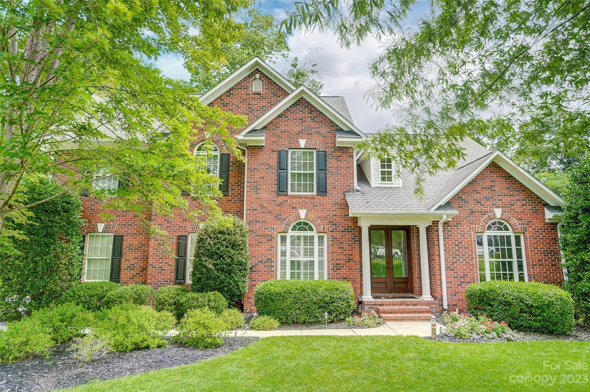 1512 Chartwell Court