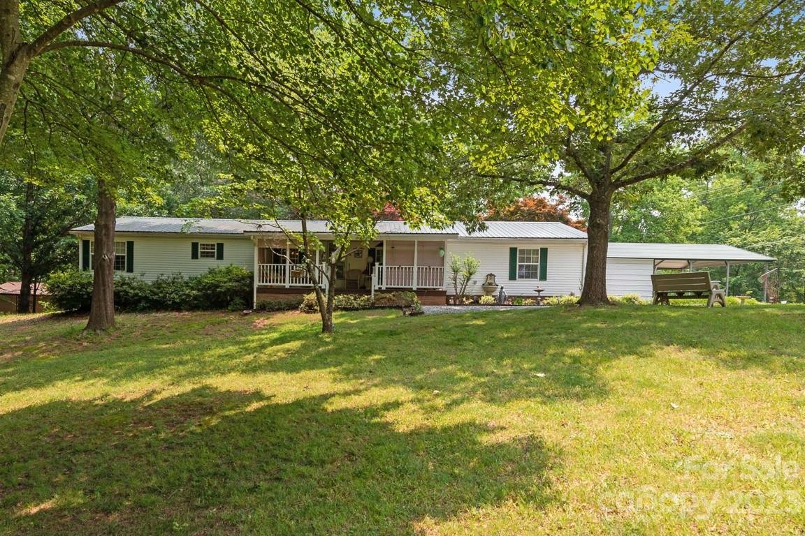 Property image 1 at 129 Oak Creek Road, Statesville, NC 28625