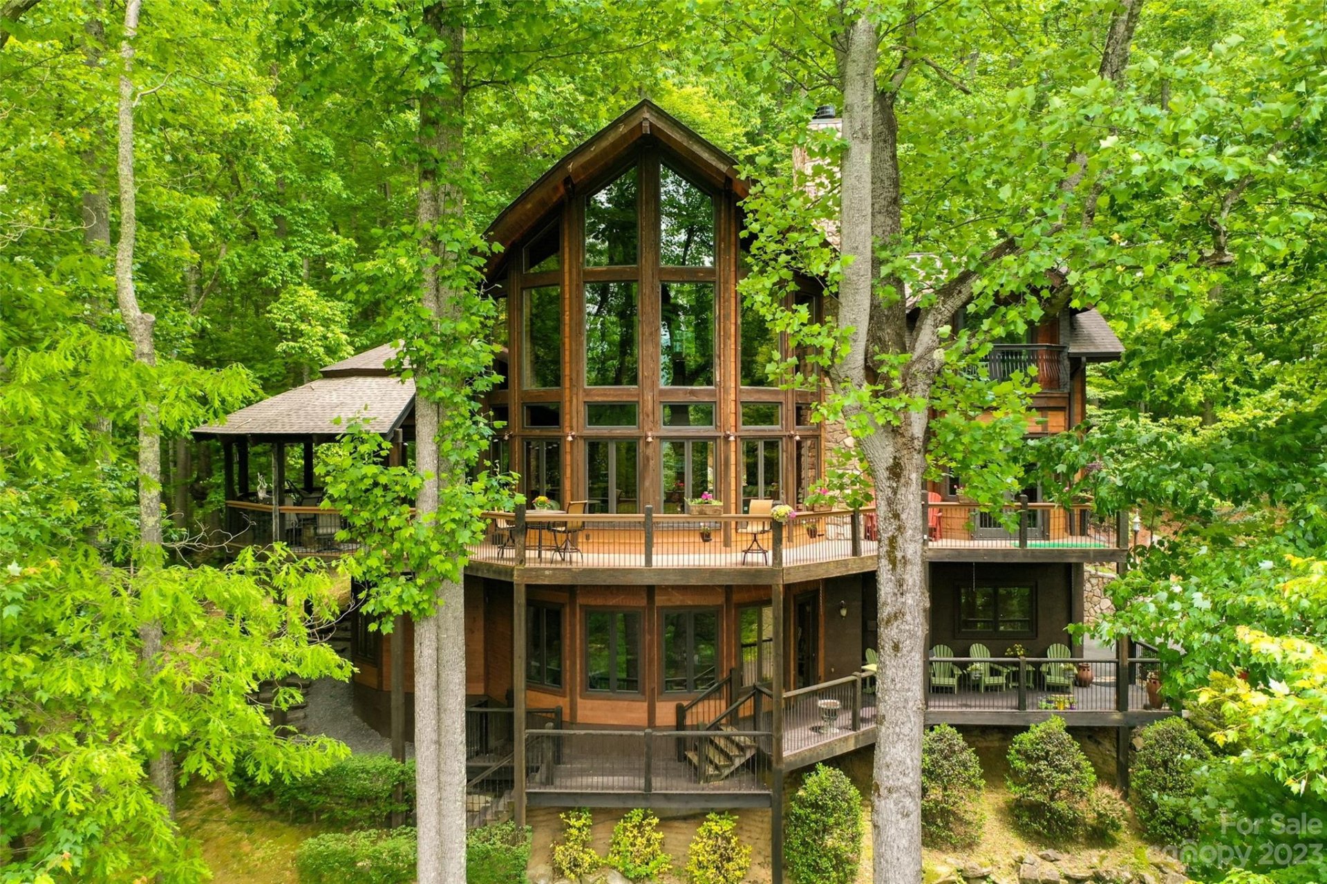 99 Covecrest Drive