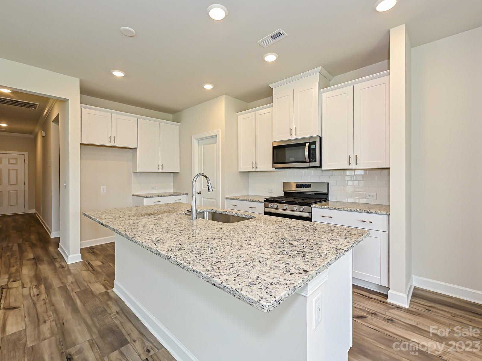 1347 Sweet Pea Street