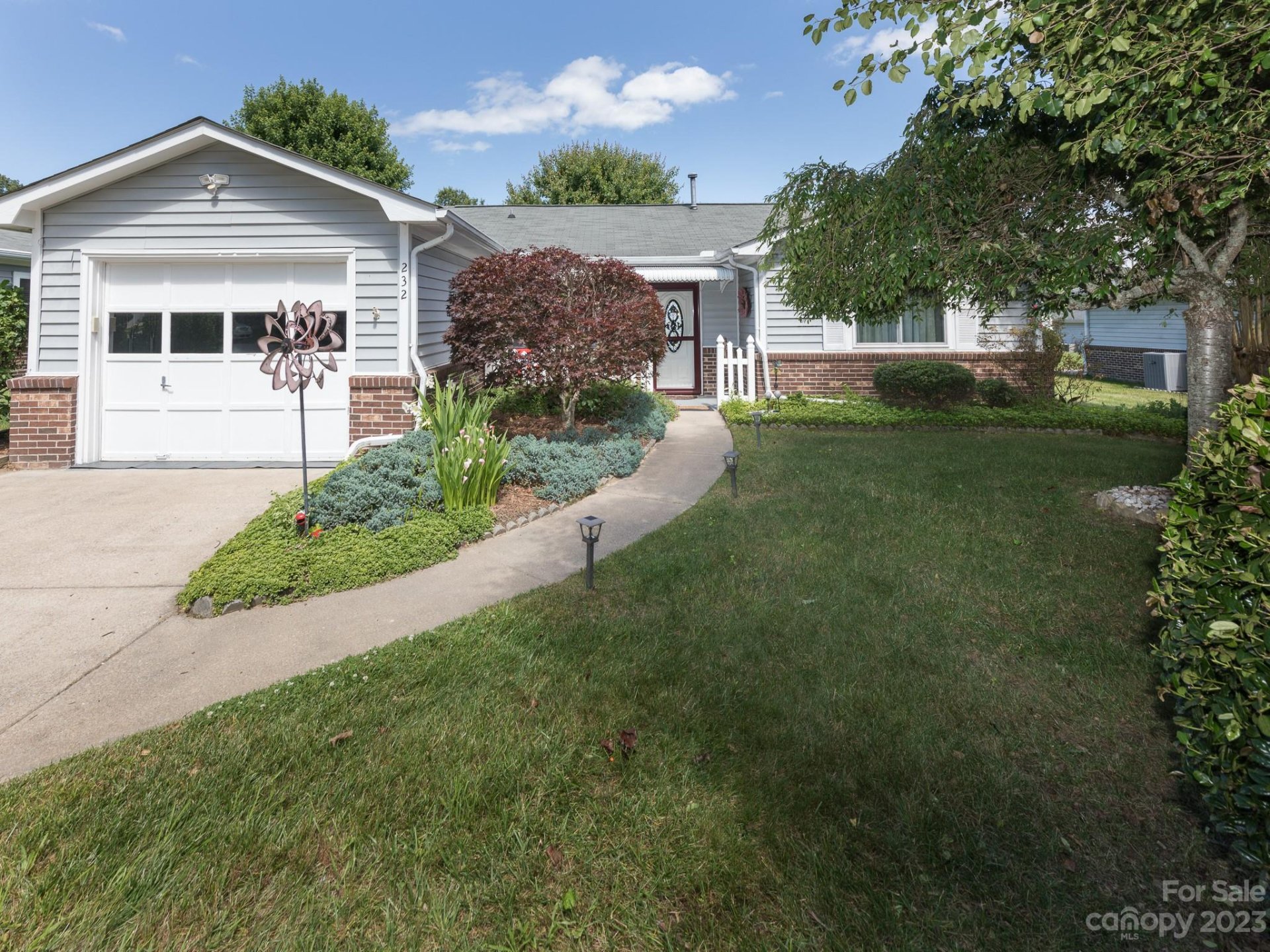 Property image 1 at 232 Dartcrest Drive, Hendersonville, NC 28792