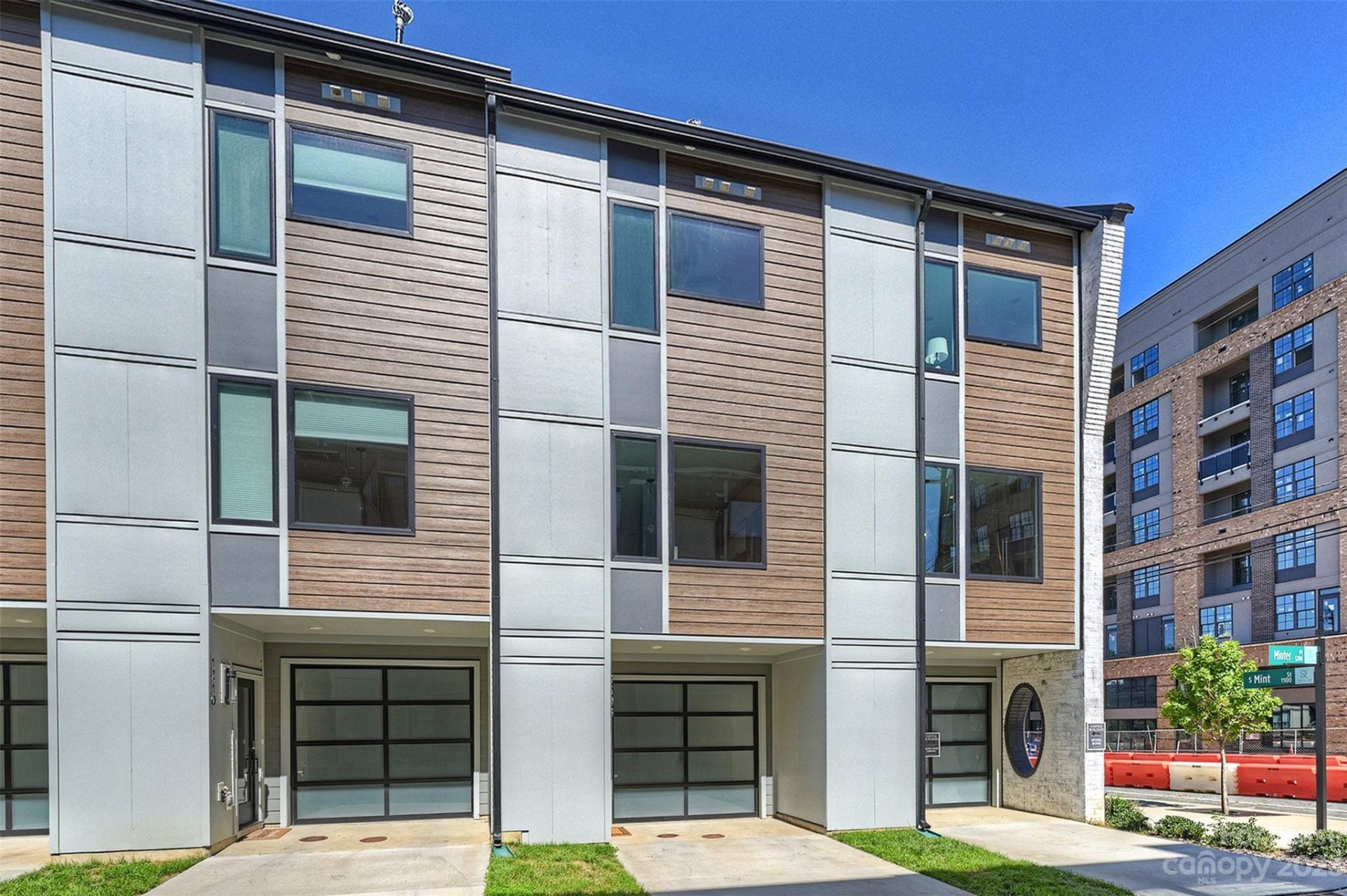 Property image 1 at 1208 Minter Place, Charlotte, NC 28203