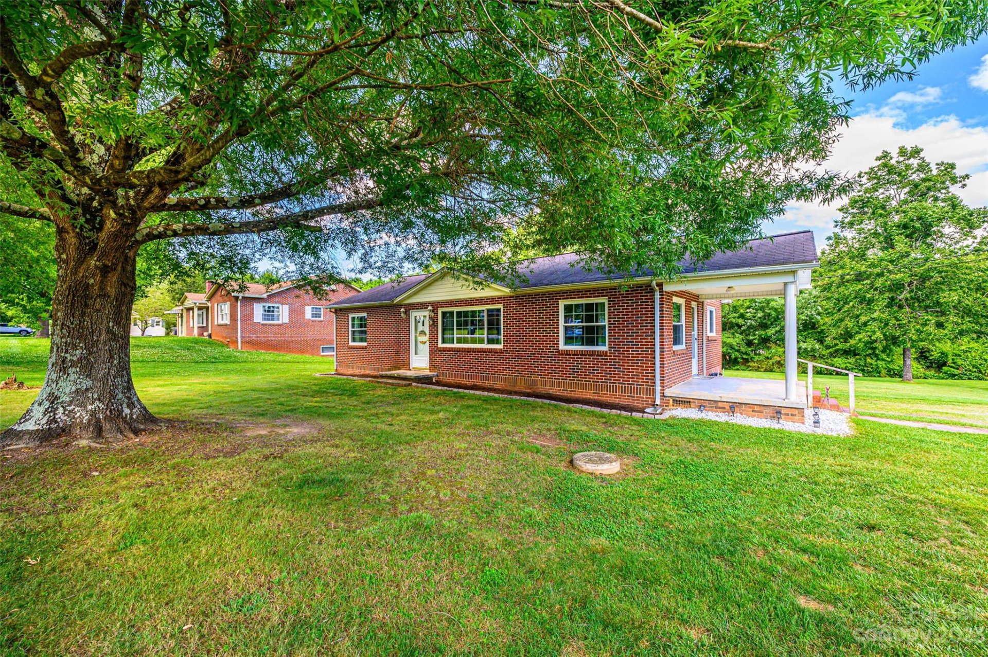 Property image 1 at 3526 16th Street, Hickory, NC 28601