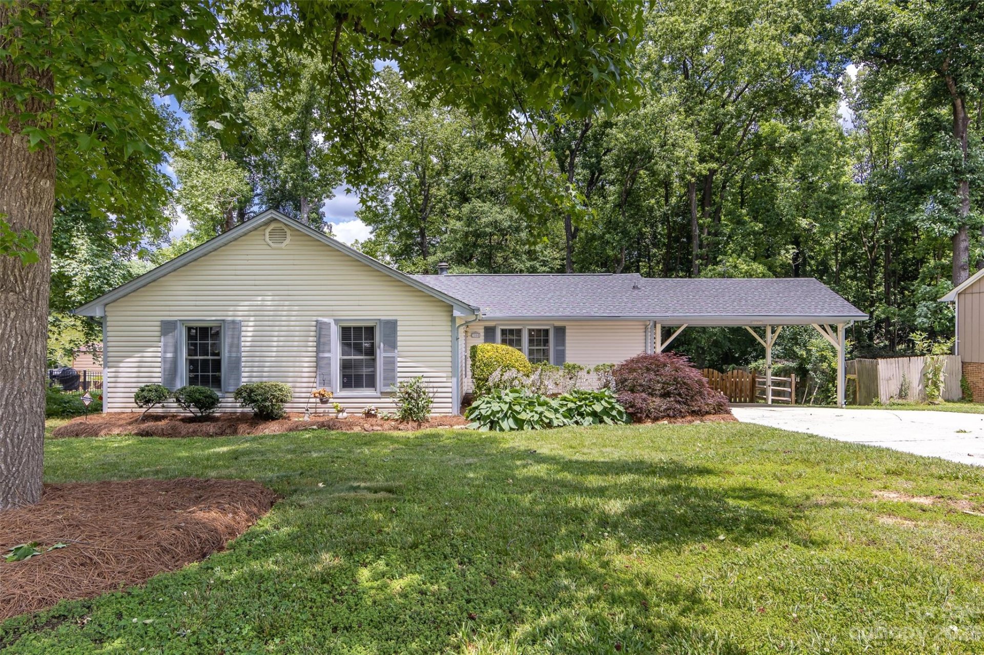 Property image 1 at 3808 Cobbleridge Drive, Charlotte, NC 28215