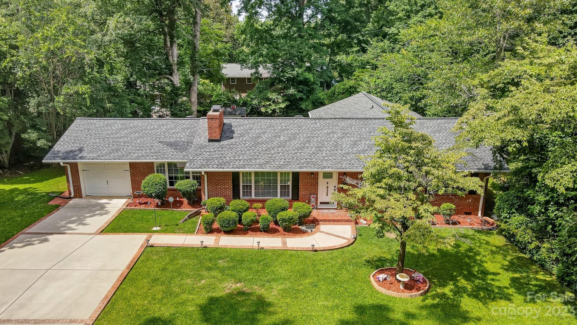 Property image 1 at 125 E Lockman Street, Fort Mill, SC 29715