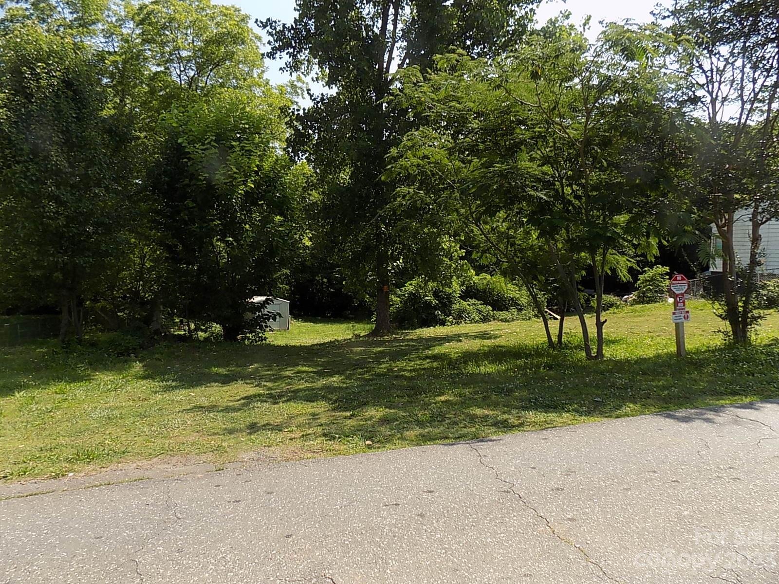 Property image 1 at 302 Cherry Street, Belmont, NC 28012