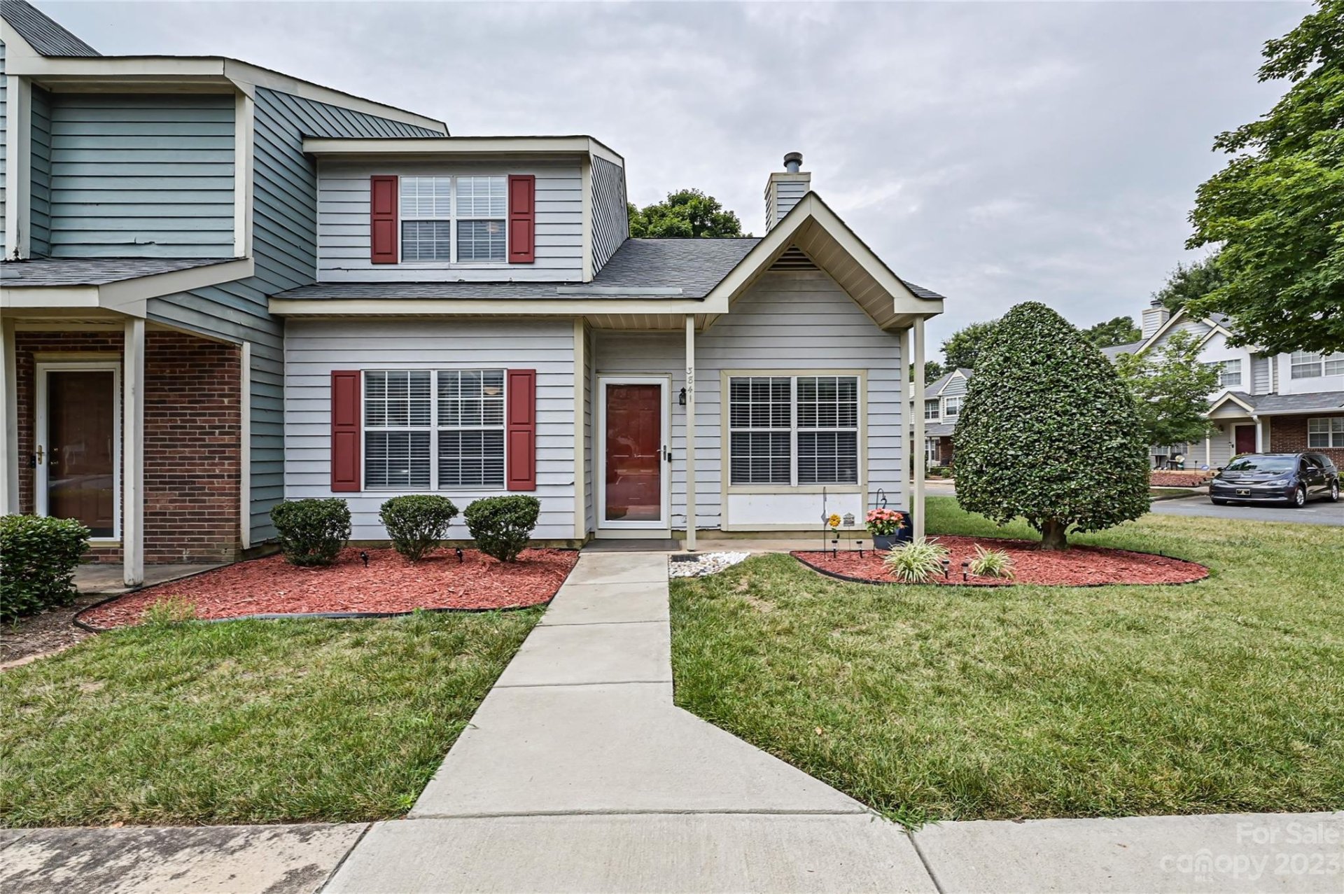 Property image 1 at 3841 Mosscroft Lane, Charlotte, NC 28215