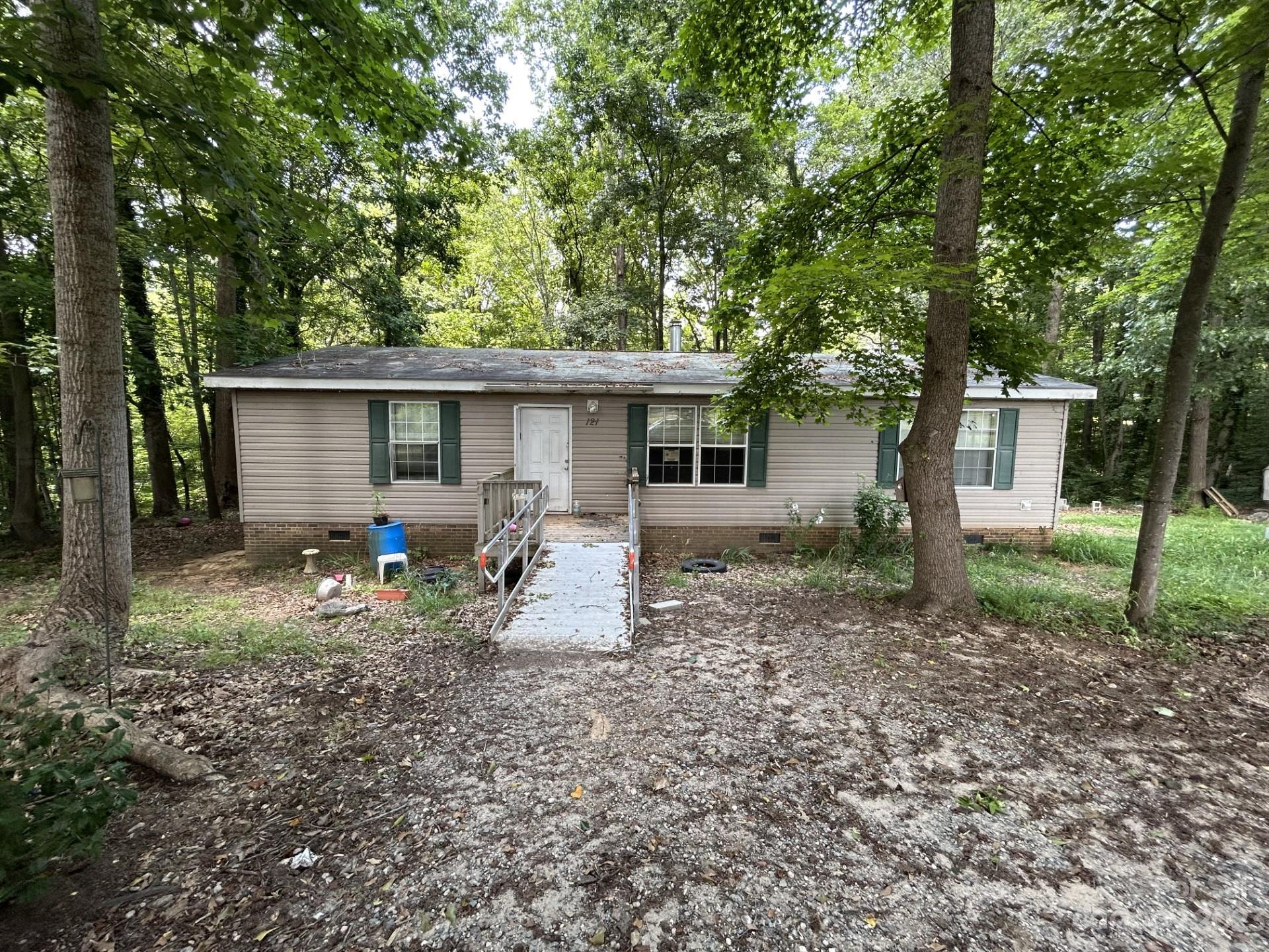 121 Hardwood Circle
