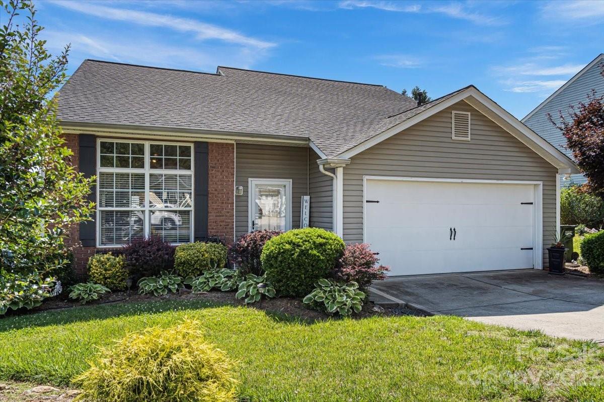 Property image 1 at 1965 8th Street, Hickory, NC 28602