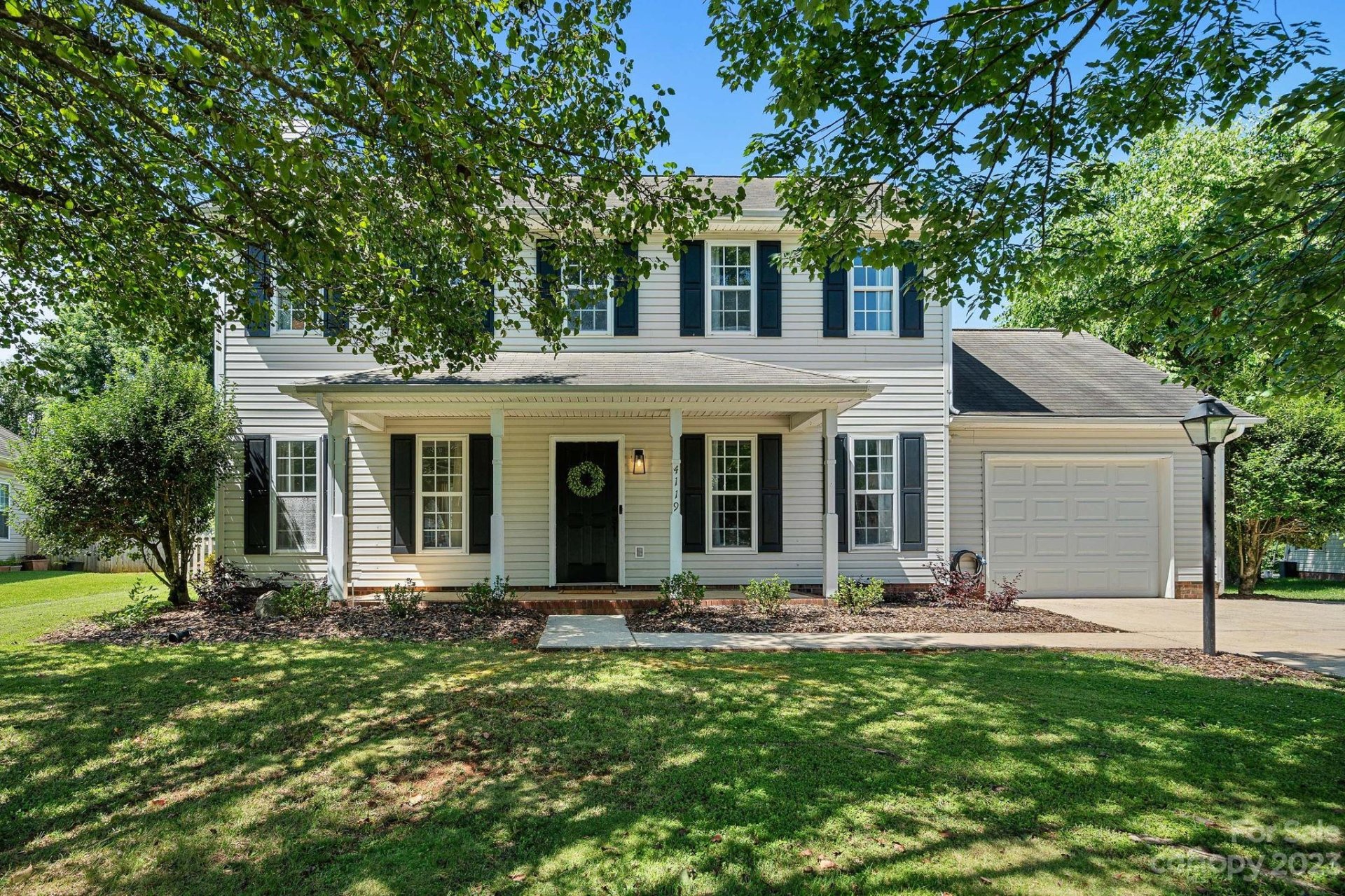 Property image 1 at 4119 Huntmeadow Drive, Charlotte, NC 28269