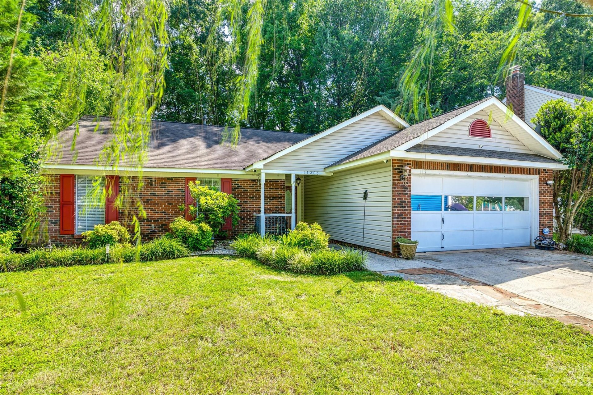 14206 Walkers Crossing Drive