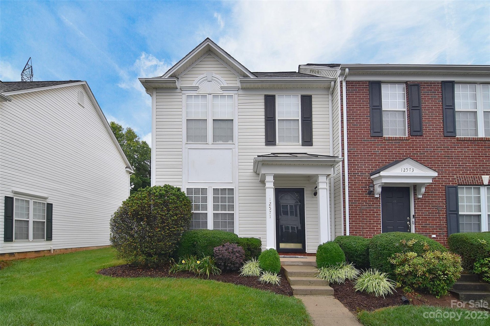 Prosperity Village, Charlotte Community