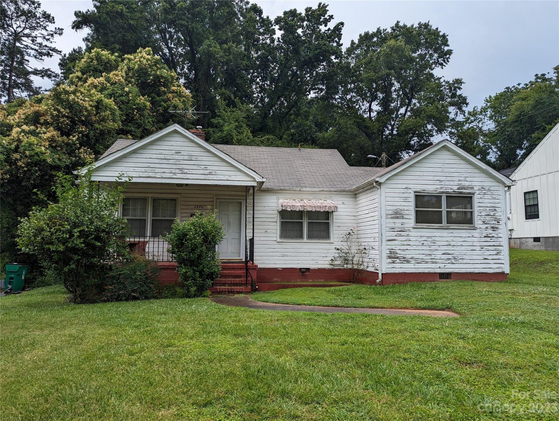 Property image 1 at 2834 Cowles Road, Charlotte, NC 28208