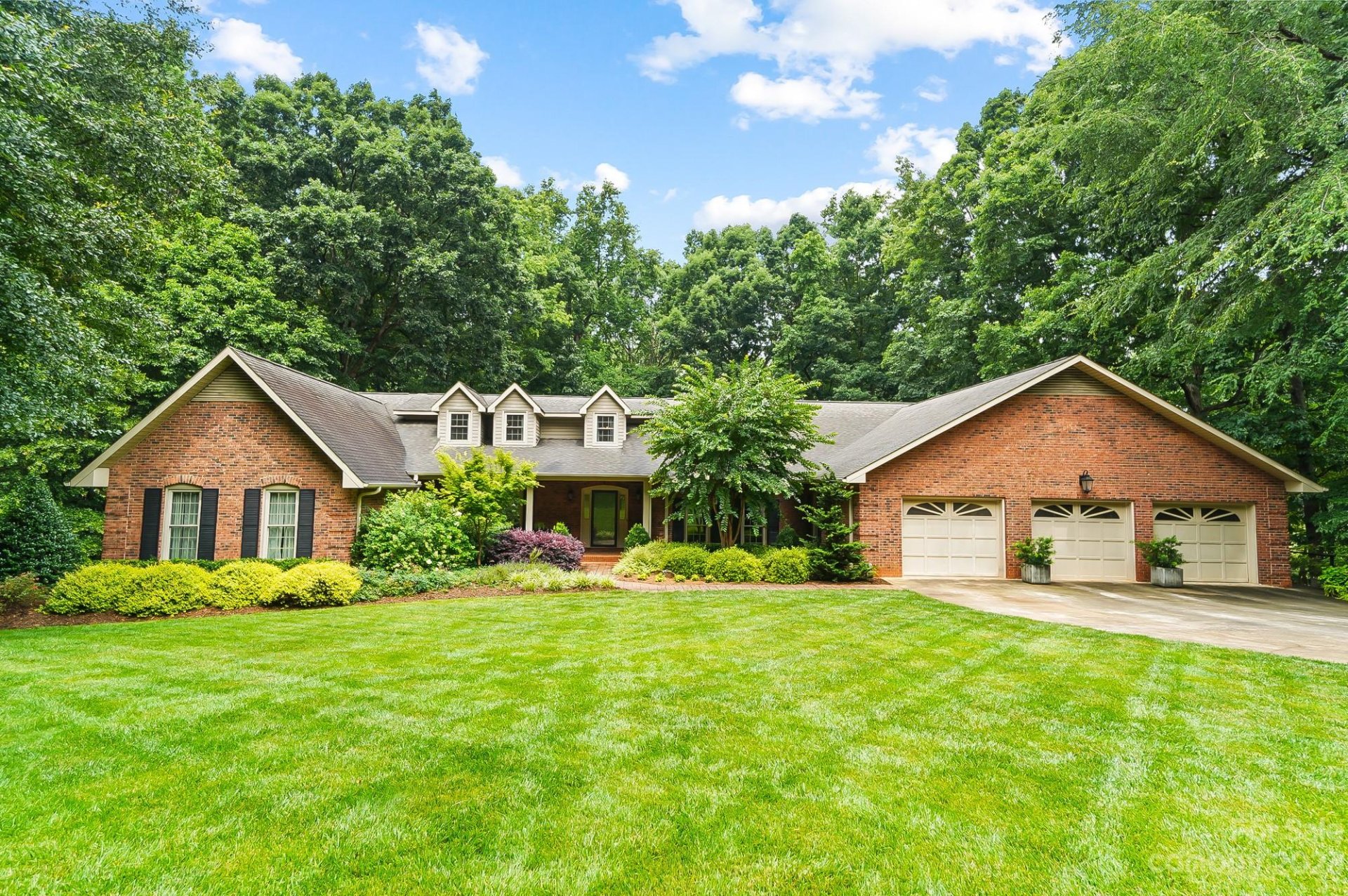 Property image 1 at 405 Belwood Drive, Belmont, NC 28012