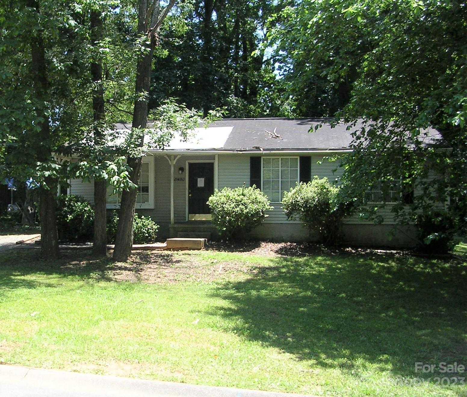 Property image 1 at 8450 Othello Place, Charlotte, NC 28227