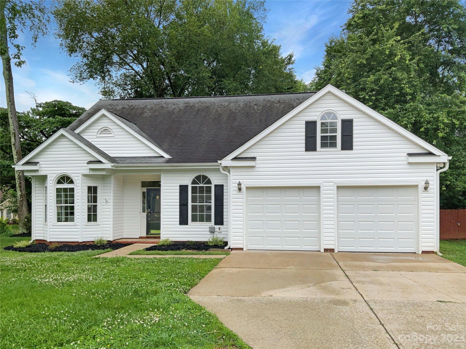 Property image 1 at 5611 Cherry Bluff Court, Charlotte, NC 28216