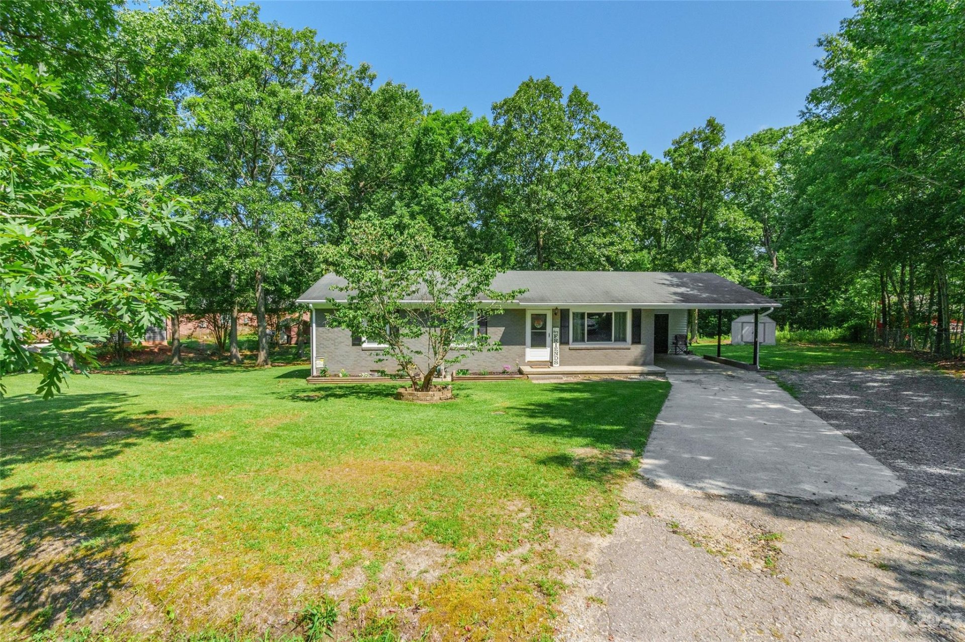 2218 Tower Court Road