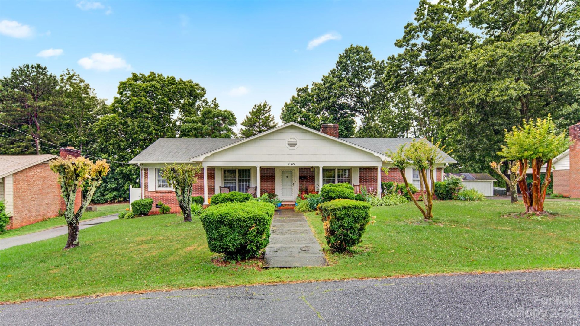 Property image 1 at 842 7th Street, Hickory, NC 28602