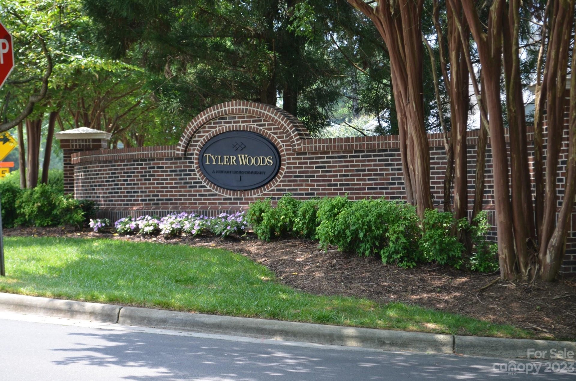 Property image 1 at 8733 Robinson Forest Drive, Charlotte, NC 28277