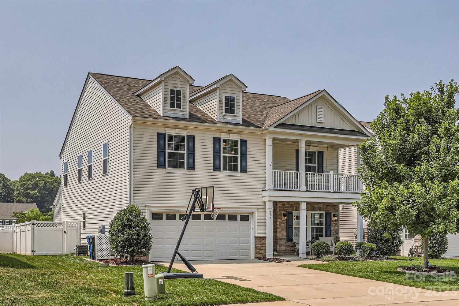 Property image 1 at 201 Paradise Hills Circle, Mooresville, NC 28115