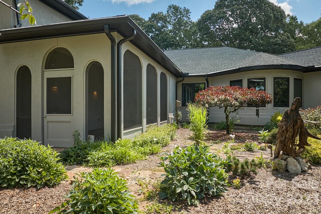 Property image 5 at 290 Stable Gate Drive, Campobello, SC 29322