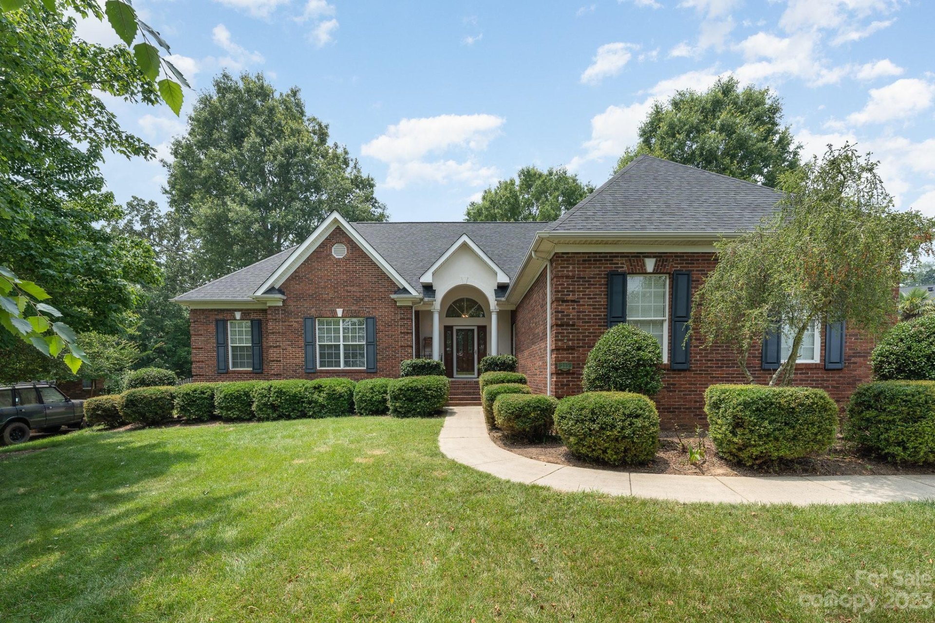 Property image 1 at 315 Hawksnest Court, Matthews, NC 28104