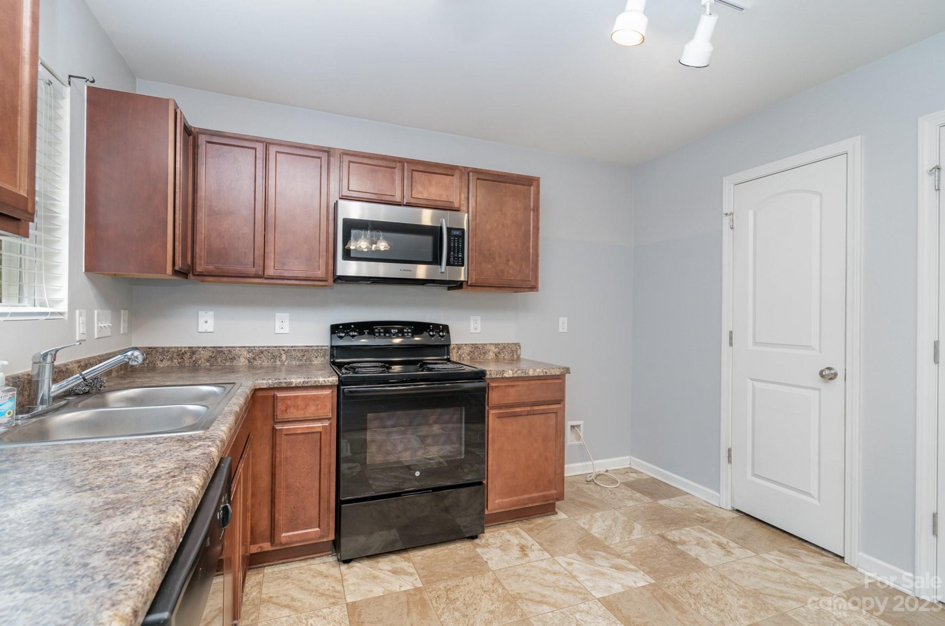Property image 5 at 2046 E Park Drive, Lancaster, SC 29720