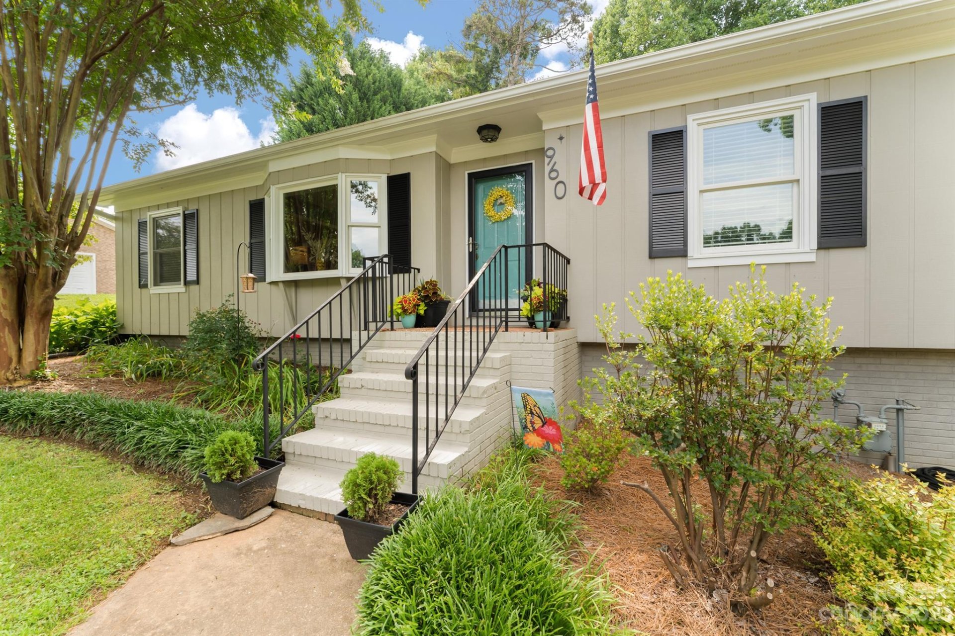 960 36th Avenue Circle