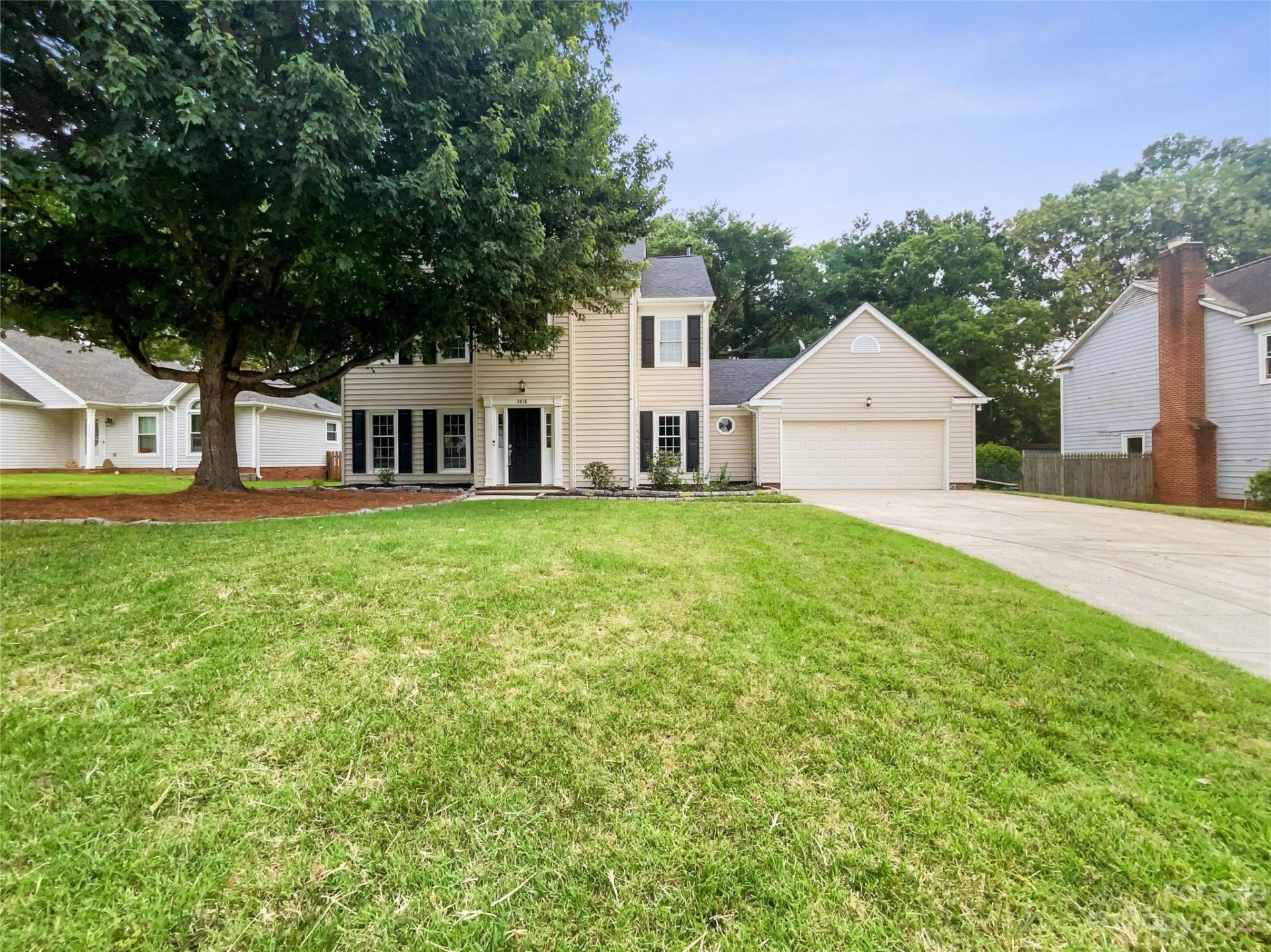 Property image 1 at 3818 Coopersdale Road, Charlotte, NC 28273