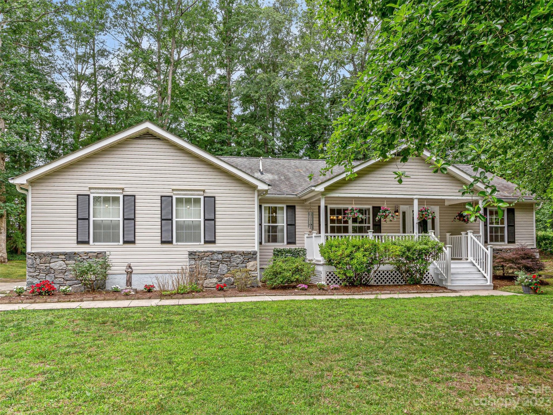 Property image 1 at 21 Partridge Berry Loop, Mills River, NC 28759