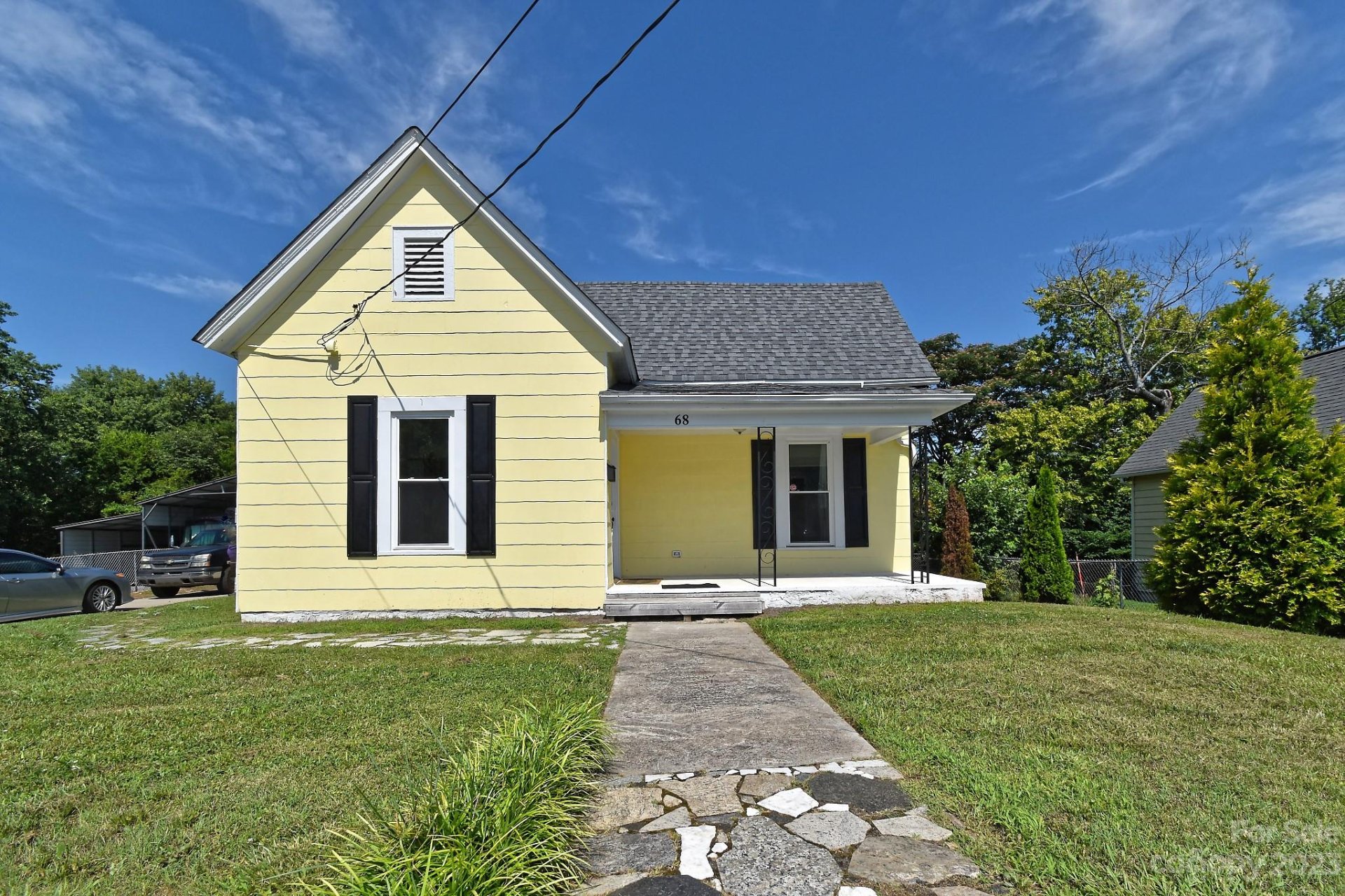 Property image 1 at 68 14th Street, Hickory, NC 28602