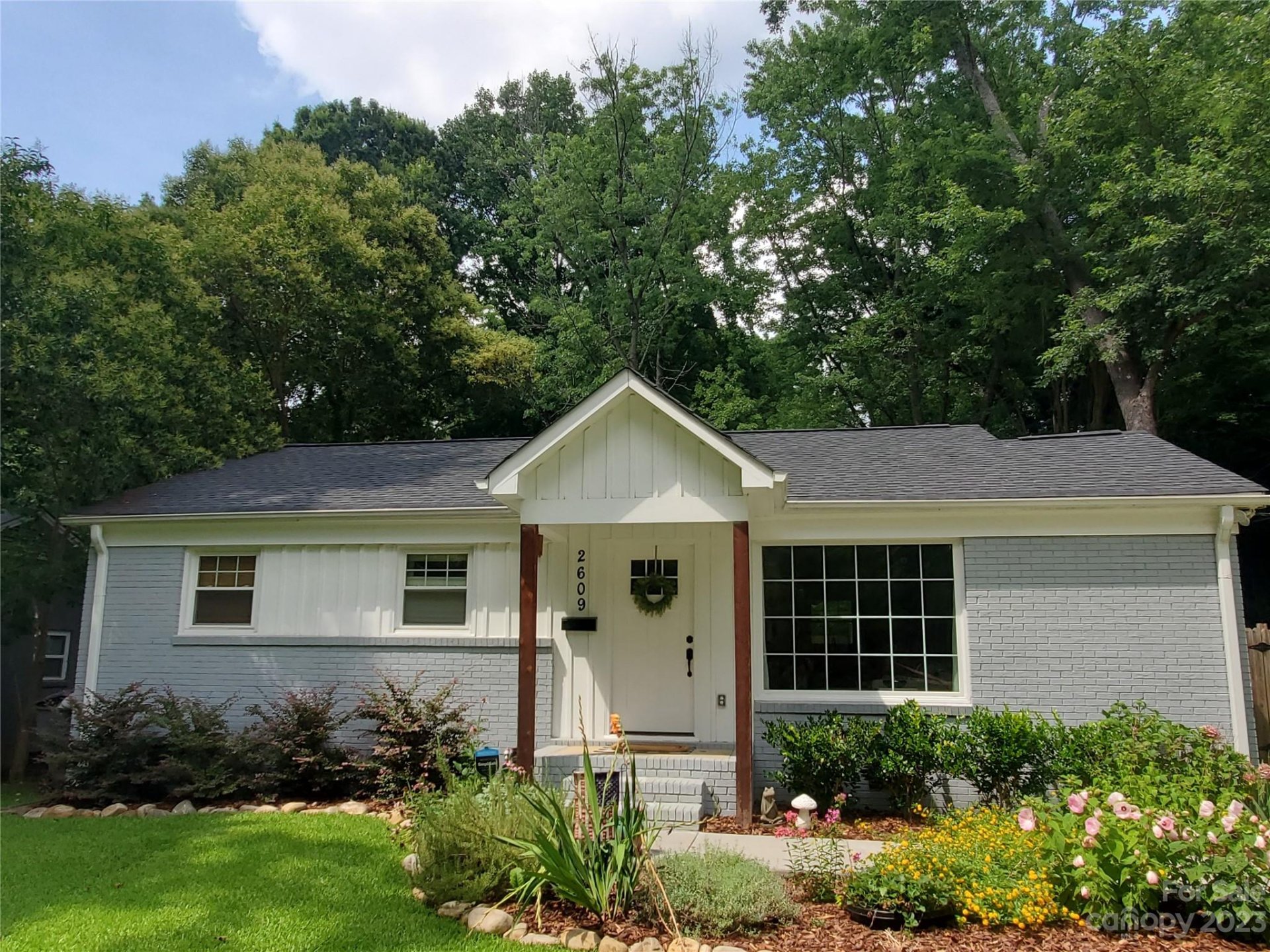 Property image 1 at 2609 Dora Drive, Charlotte, NC 28215