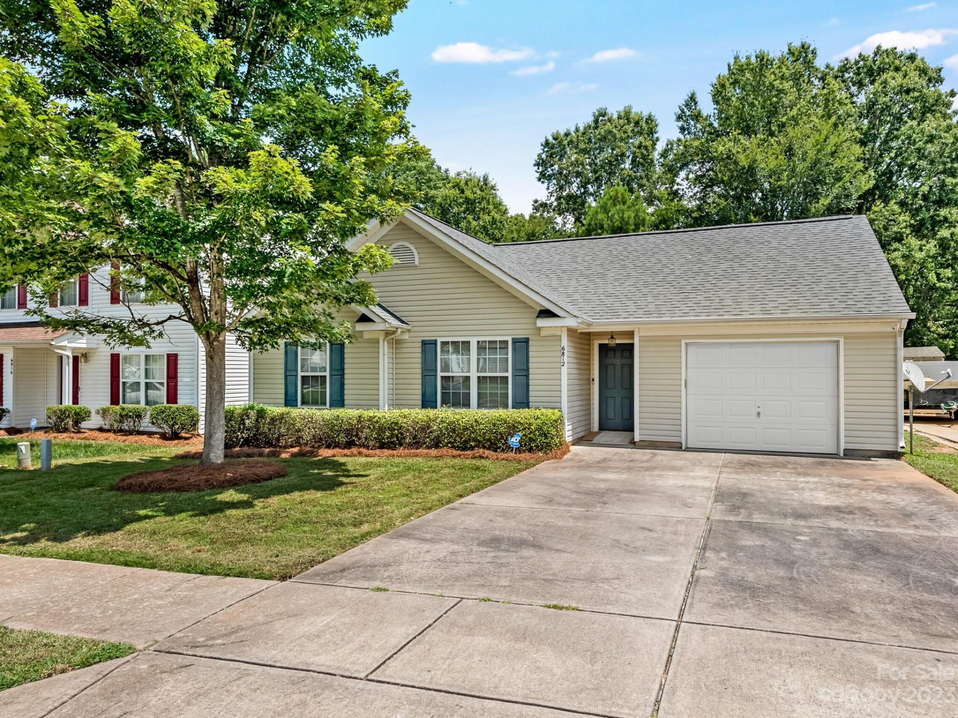 Property image 1 at 6812 Parkers Crossing Drive, Charlotte, NC 28215