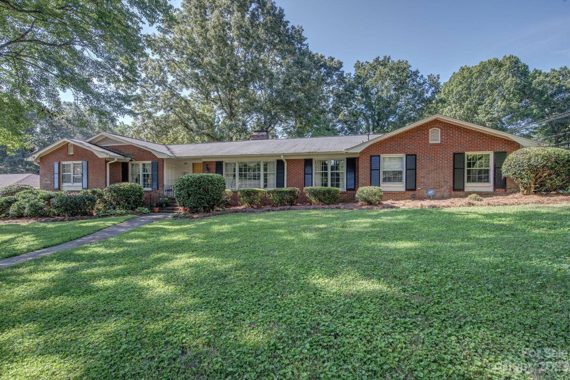 Property image 1 at 1105 Dumbarton Road, Gastonia, NC 28054