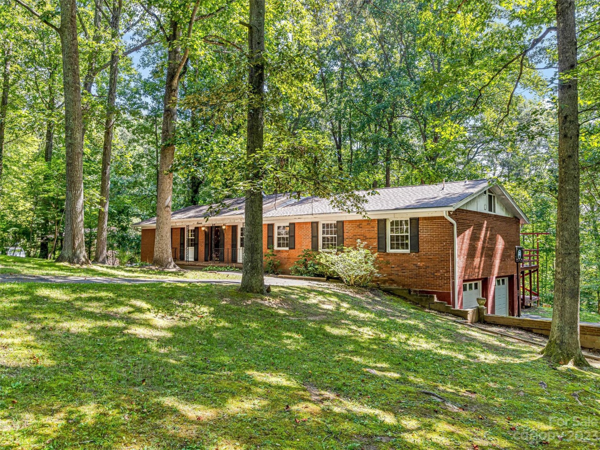 Property image 1 at 11 Botany Court, Asheville, NC 28805