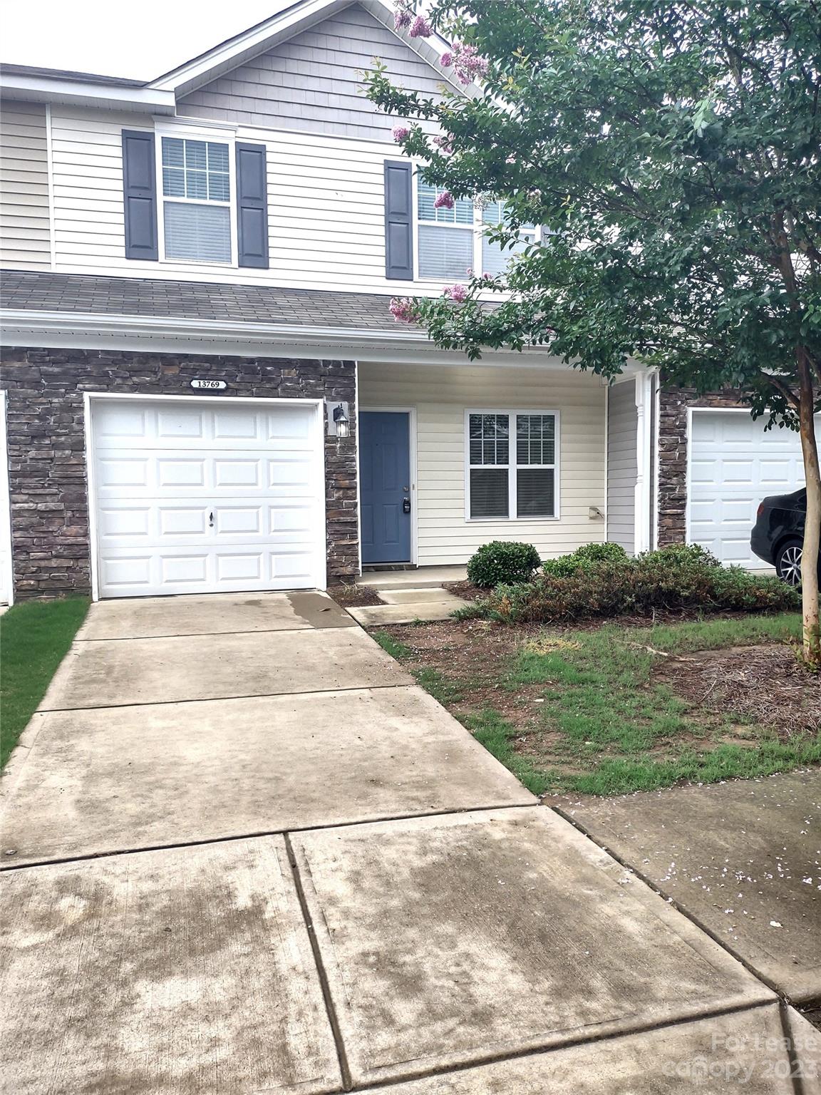 Property image 1 at 13769 Singleleaf Lane, Charlotte, NC 28278