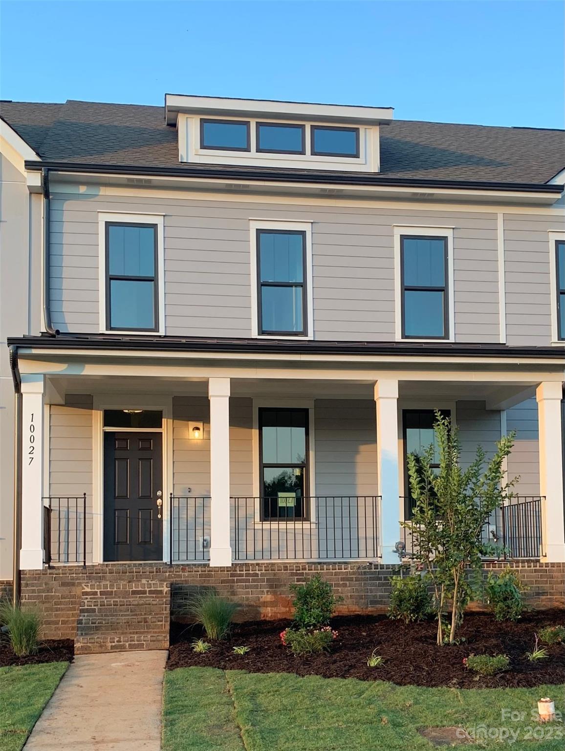 10195 Rainier Trail Drive