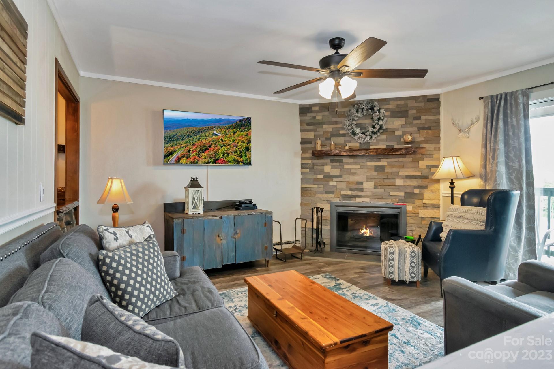 Property image 1 at 301 Pinnacle Inn Road, Beech Mountain, NC 28604