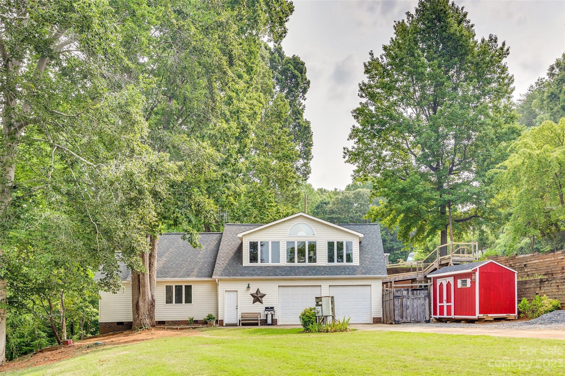 3811 Fox Valley Road